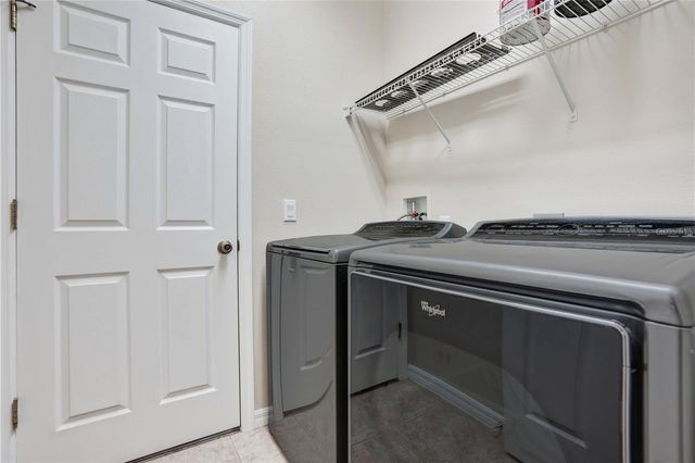 456 SILVERDALE AVENUE, Winter Garden, FL 34787