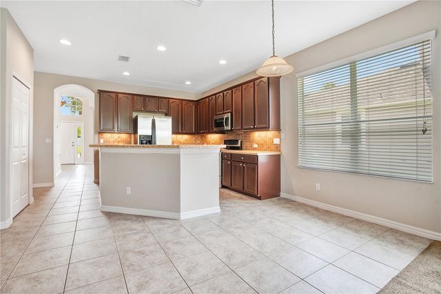 456 SILVERDALE AVENUE, Winter Garden, FL 34787