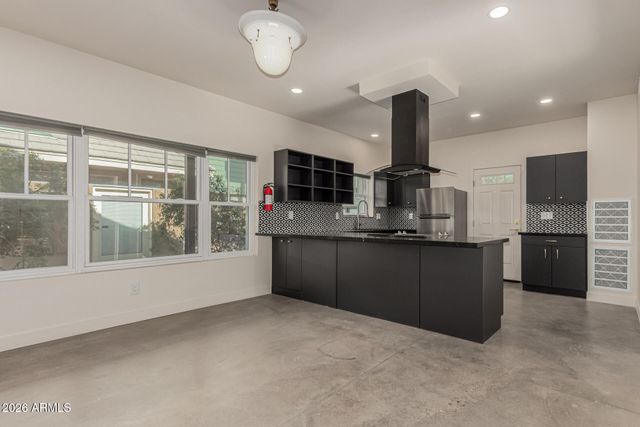 125 N 11TH Avenue A, Phoenix, AZ 85007