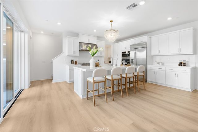 208 Zawn, Irvine, CA 92618