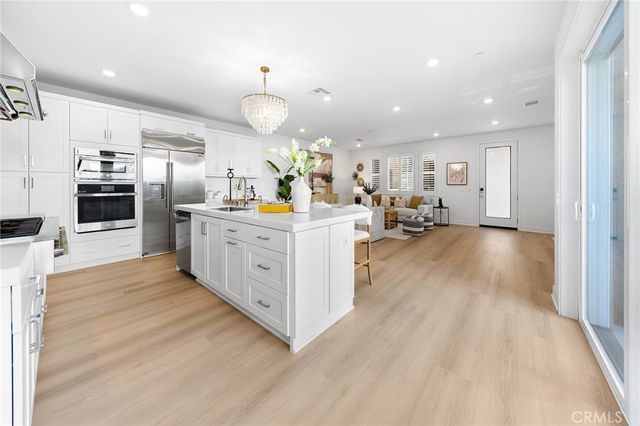 208 Zawn, Irvine, CA 92618