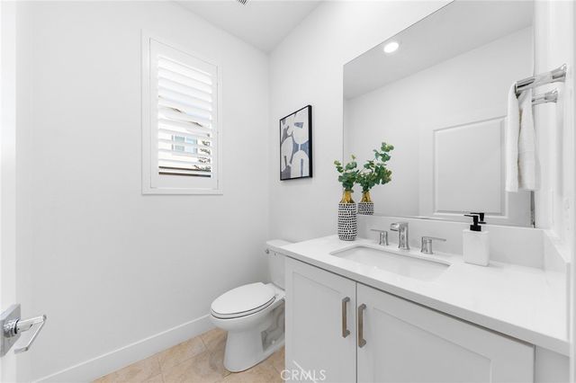 208 Zawn, Irvine, CA 92618