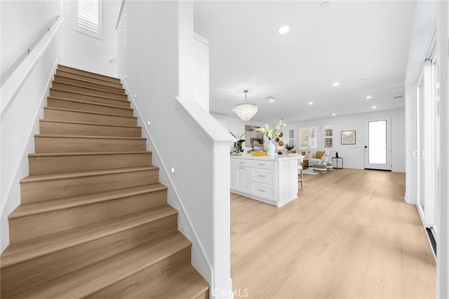 208 Zawn, Irvine, CA 92618