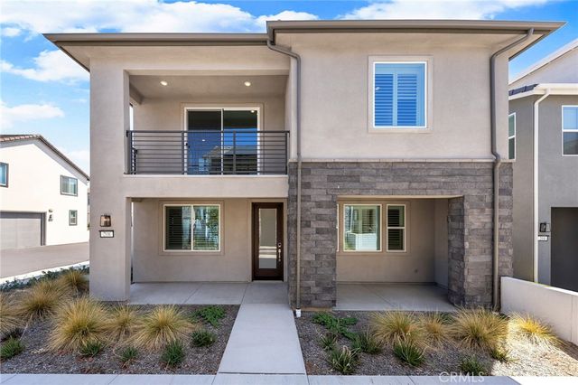 208 Zawn, Irvine, CA 92618