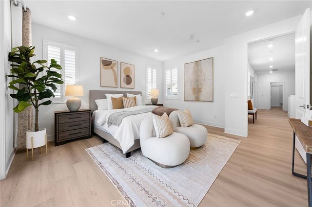 208 Zawn, Irvine, CA 92618