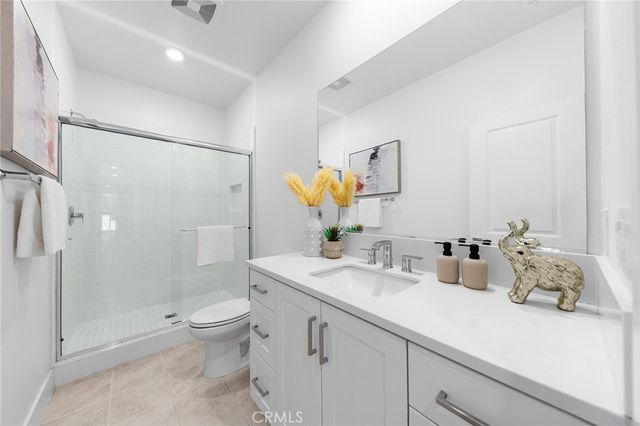 208 Zawn, Irvine, CA 92618