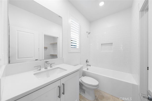 208 Zawn, Irvine, CA 92618