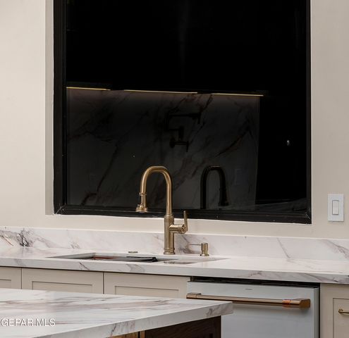 6403 CADENCE RIVER Drive, El Paso, TX 79932