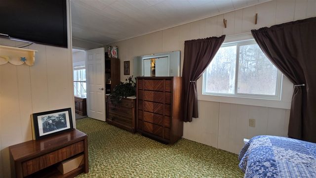 14 S 5th Street, Morley, MI 49336