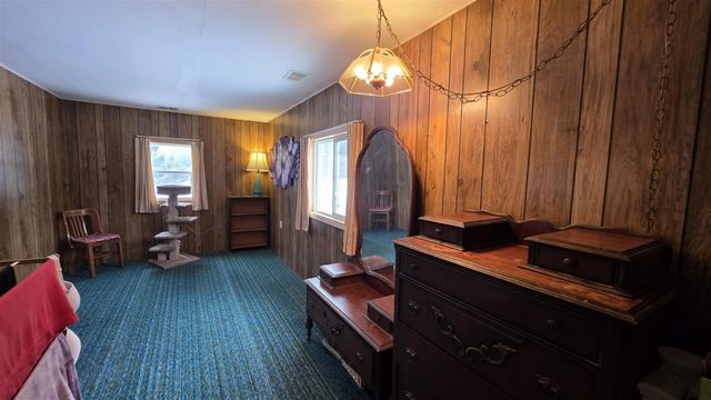 14 S 5th Street, Morley, MI 49336