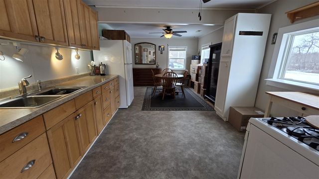 14 S 5th Street, Morley, MI 49336