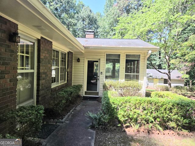 65 Cook Lane, Stockbridge, GA 30281