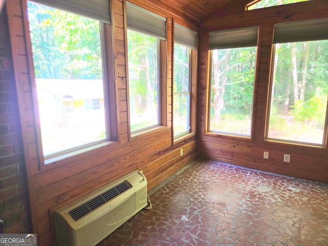 65 Cook Lane, Stockbridge, GA 30281