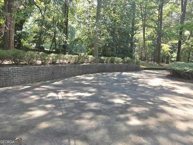 65 Cook Lane, Stockbridge, GA 30281