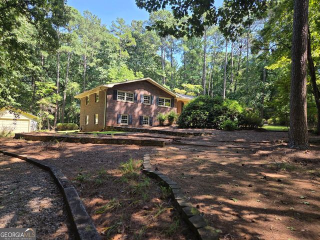 65 Cook Lane, Stockbridge, GA 30281
