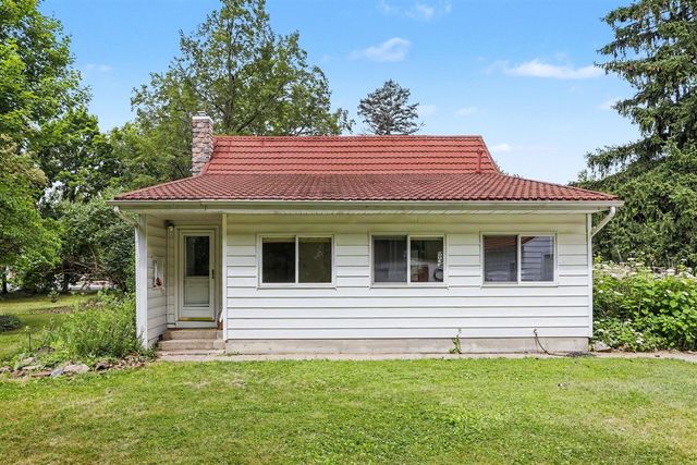 6439 Oakland Drive, Portage, MI 49024