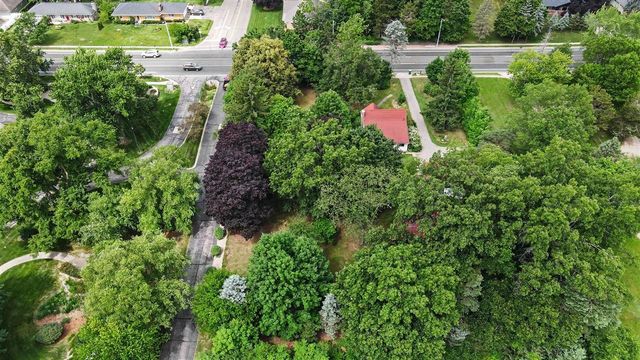 6439 Oakland Drive, Portage, MI 49024