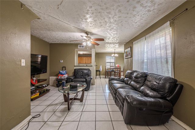 7431 Moline Street, Houston, TX 77087