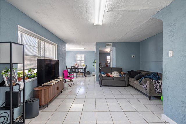 7431 Moline Street, Houston, TX 77087