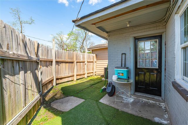 7431 Moline Street, Houston, TX 77087