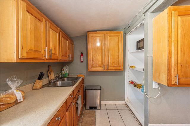 7431 Moline Street, Houston, TX 77087