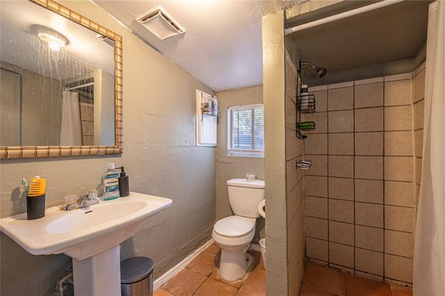 7431 Moline Street, Houston, TX 77087