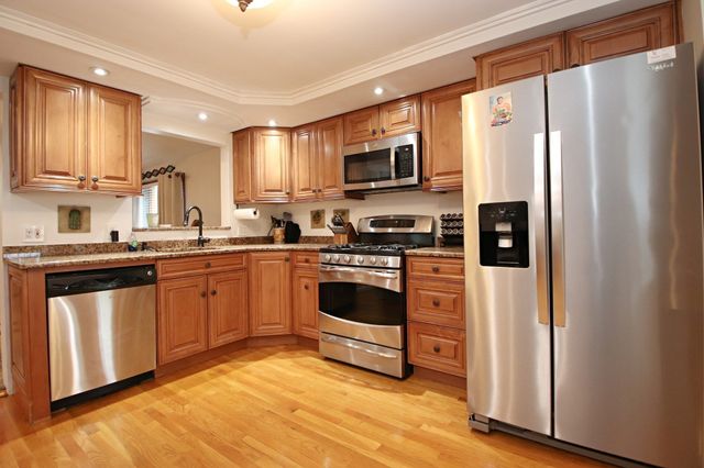 1 Biscayne Ave., Saugus, MA 01906