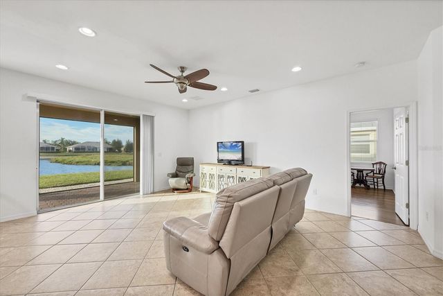 5283 CANYONLAND WAY, Venice, FL 34293