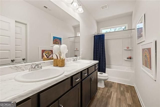 100 Meadowview Court, Carrollton, GA 30117