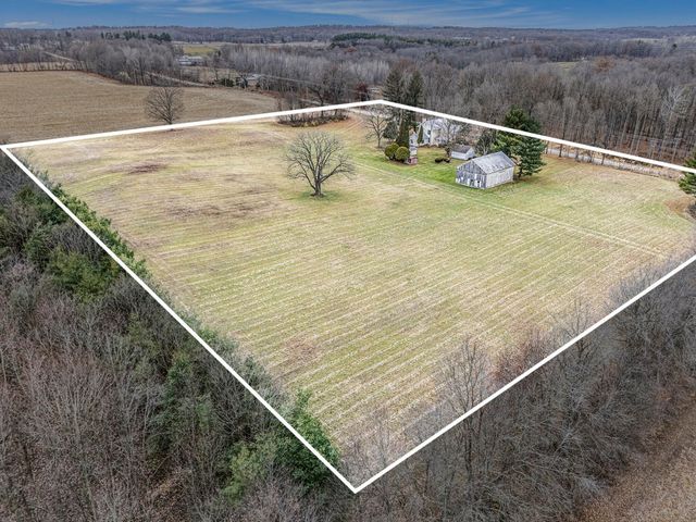 10241 Bair Lake Street, Three Rivers, MI 49093