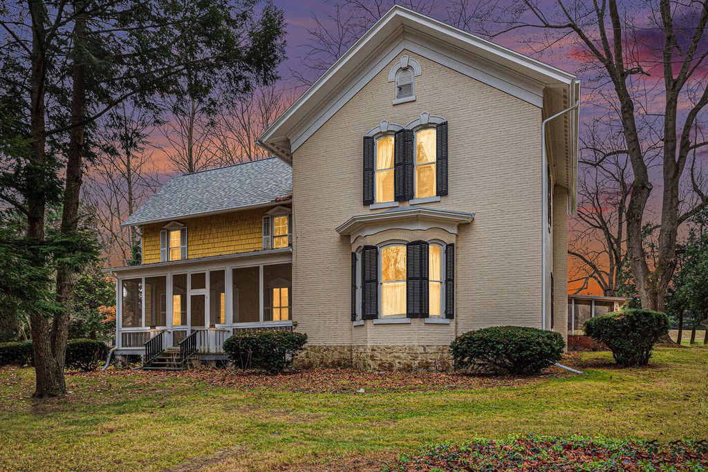 10241 Bair Lake Street, Three Rivers, MI 49093