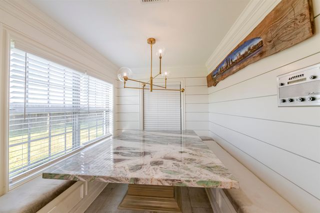 2106 Hwy 182, Raceland, LA 70394