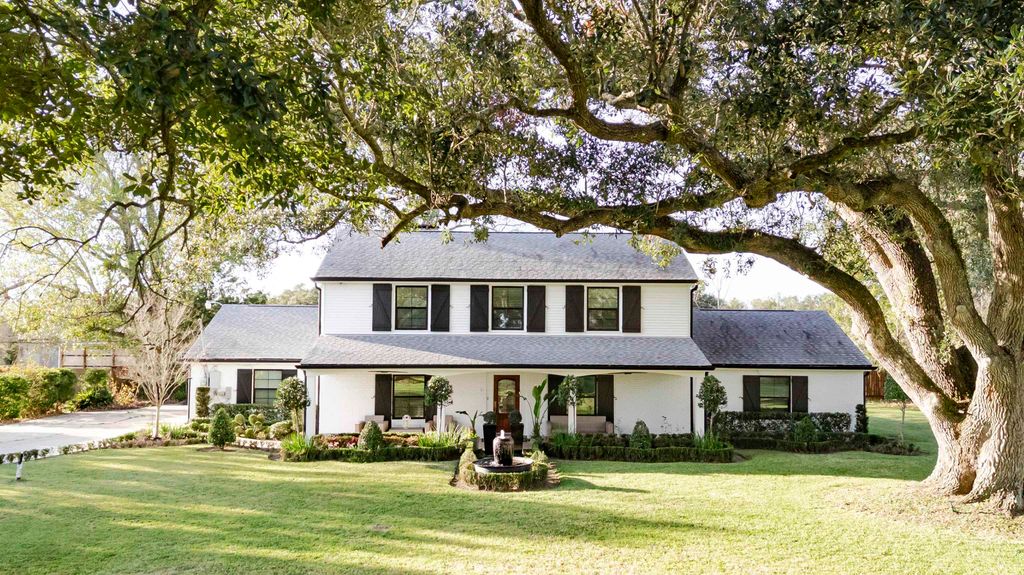 2106 Hwy 182, Raceland, LA 70394