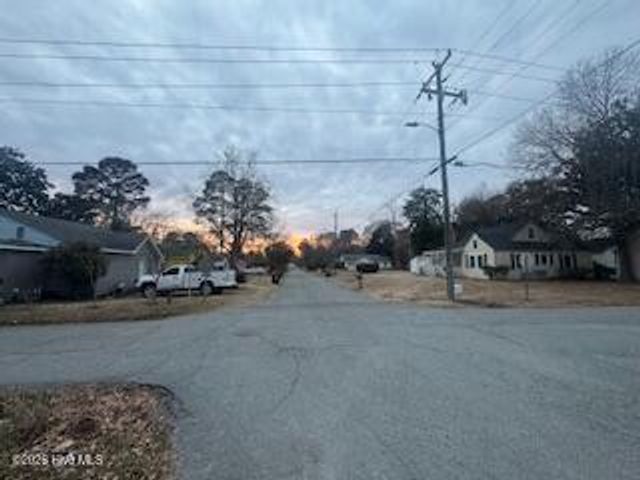 404 E Pollock Street, Warsaw, NC 28398