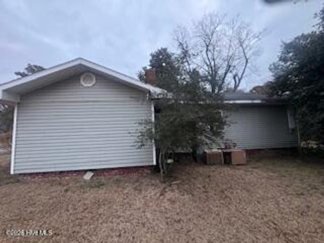 404 E Pollock Street, Warsaw, NC 28398