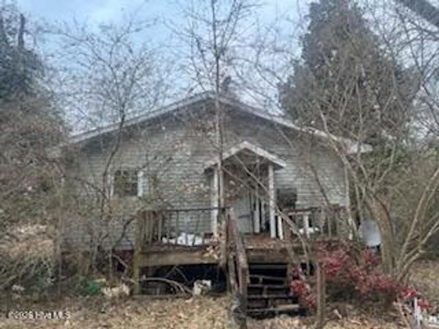 404 E Pollock Street, Warsaw, NC 28398