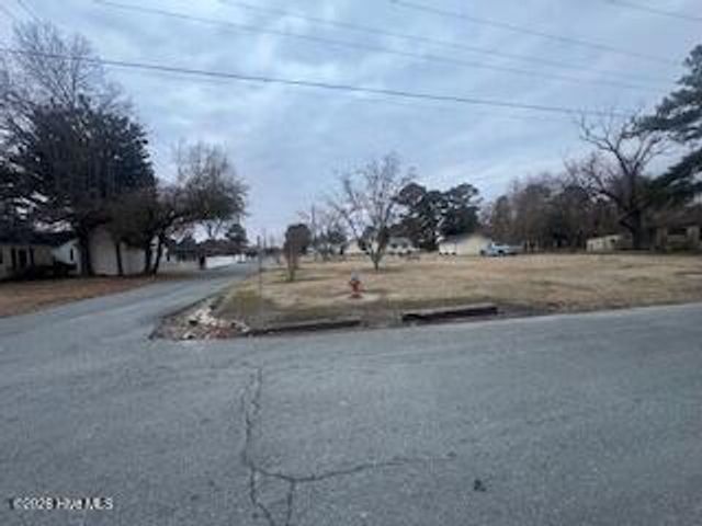 404 E Pollock Street, Warsaw, NC 28398