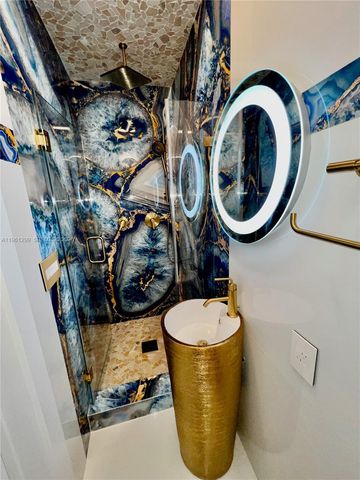 3756 NE 167th St 44, North Miami Beach, FL 33160