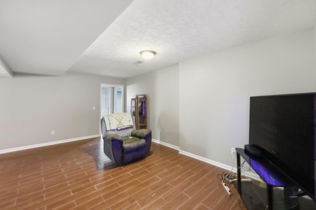 1056 Scenic Garden, Lawrenceburg, KY 40342