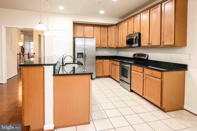 2691 SHEFFIELD HILL WAY, Woodbridge, VA 22191