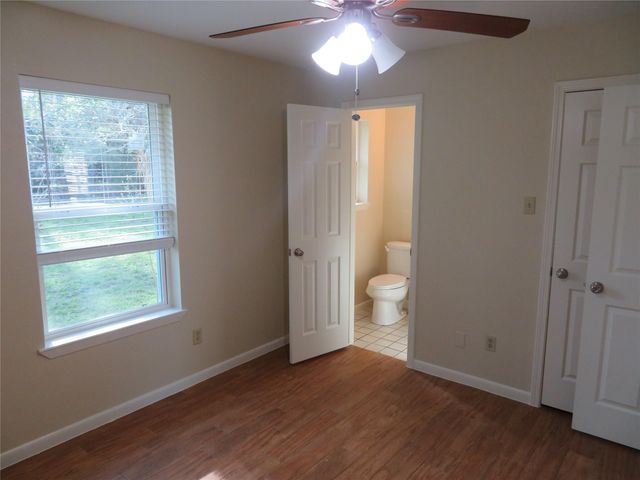 109 Laurie Lane, Willis, TX 77378