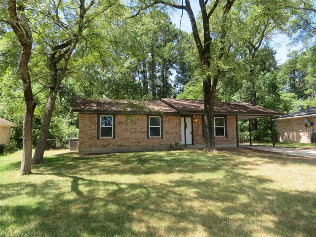 109 Laurie Lane, Willis, TX 77378