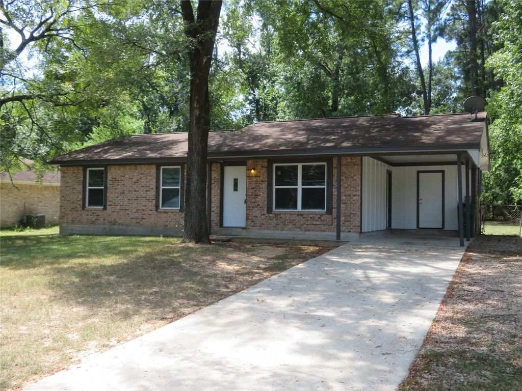 109 Laurie Lane, Willis, TX 77378