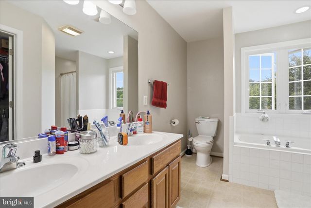 115 JEWELS CT, Martinsburg, WV 25404