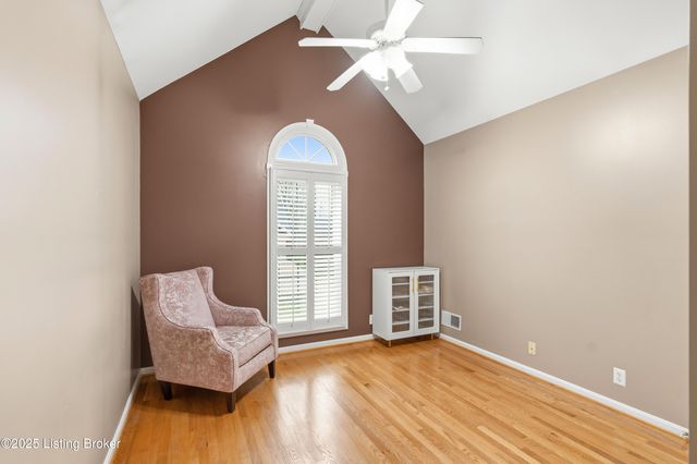 7015 Catalpa Springs Dr, Louisville, KY 40228