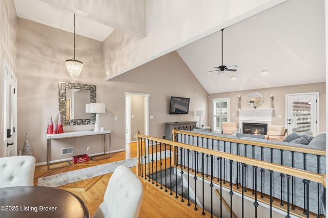 7015 Catalpa Springs Dr, Louisville, KY 40228