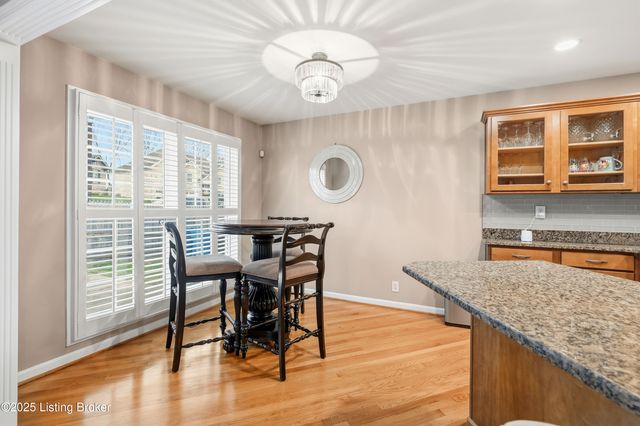 7015 Catalpa Springs Dr, Louisville, KY 40228