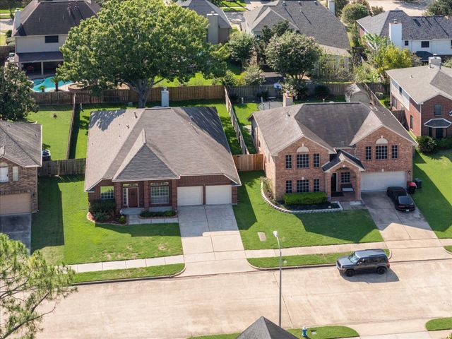 16314 Cobble Springs Court, Sugar Land, TX 77498