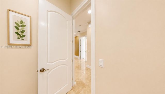 5751 SW 59th PL 5751, South Miami, FL 33143