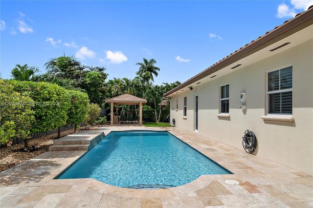 5751 SW 59th PL 5751, South Miami, FL 33143